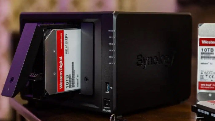 Ổ cứng Western Digital Red Plus 10TB 3.5 inch 256MB Cache 7200RPM WD101EFBX